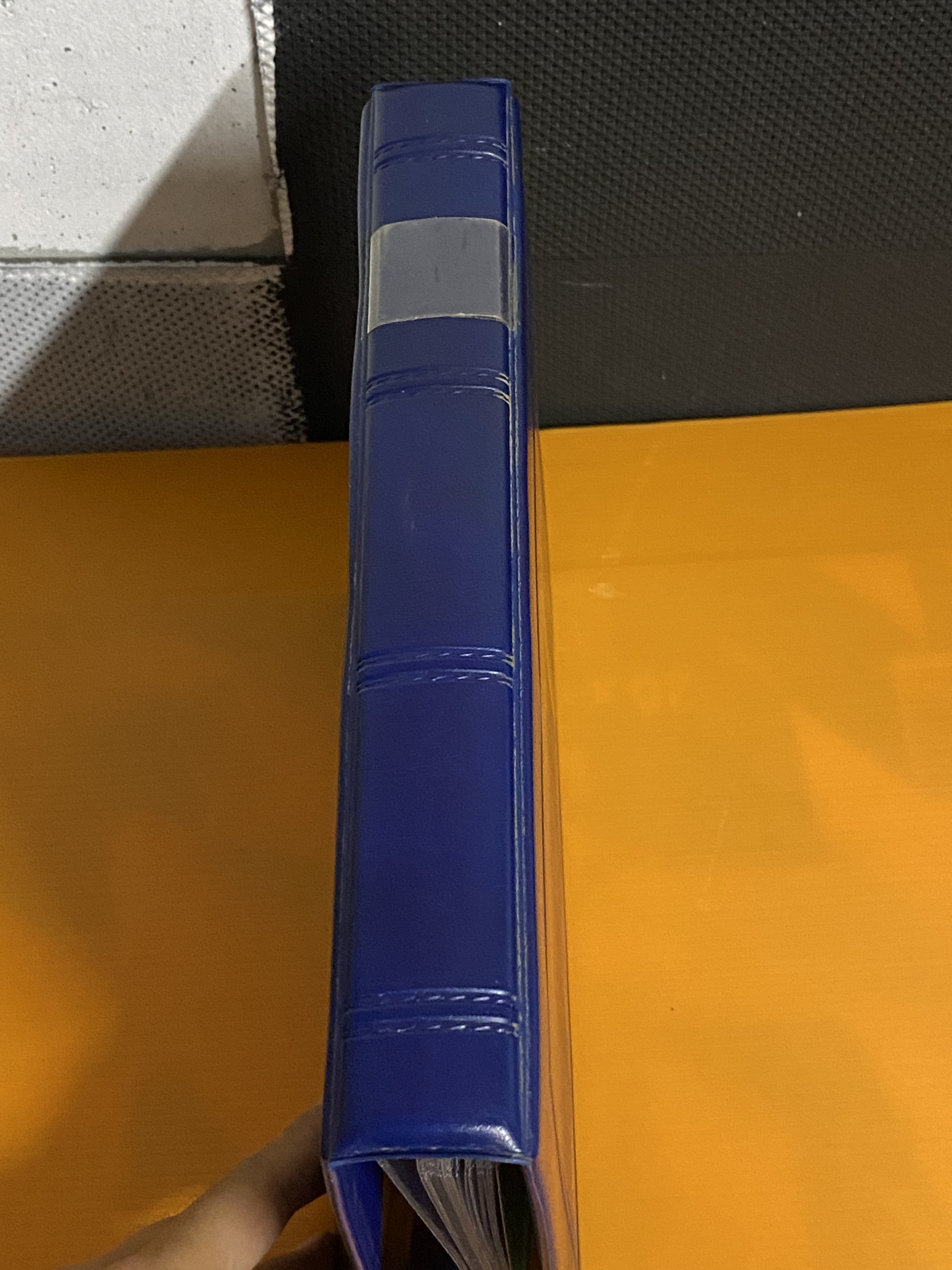 Raccoglitore 8 posti + 21 fogli, slim – Telecart BLU - schede telefoniche valutazione collezione schede telefoniche rare vendita schedipedia app valore schede telefoniche rare catalogo pdf Raccoglitore 8 posti + 21 fogli, slim – Telecart BLU - schede telefoniche valutazione collezione schede telefoniche rare vendita schedipedia app valore schede telefoniche rare catalogo pdf
